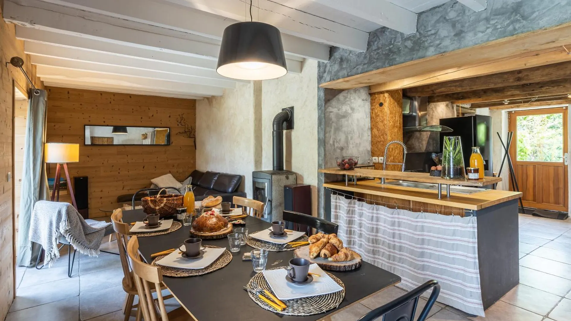 La Grange De Capucine, Gite De Caractere Chainaz-les-Frasses Tatil Evi